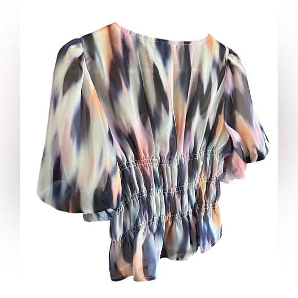 Hostess Pick 🥳 Steve Madden Pink and Blue Smocked Blouse Flutter Sleeves - Picture 3 of 6